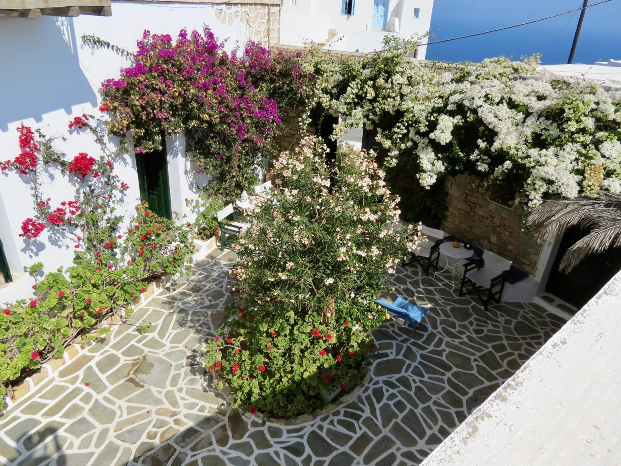 Hotel Fanivevisgarden Folégandros Esterno foto