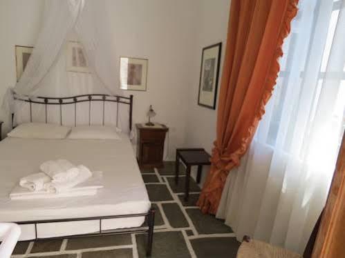 Hotel Fanivevisgarden Folégandros Esterno foto