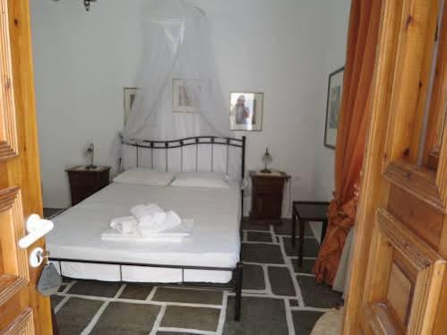 Hotel Fanivevisgarden Folégandros Esterno foto